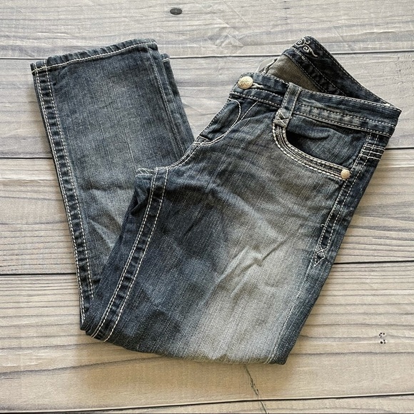 ✅3x Host Pick✅ Maurices Premium Cropped Jeans, Size 5/6 - Picture 2 of 8